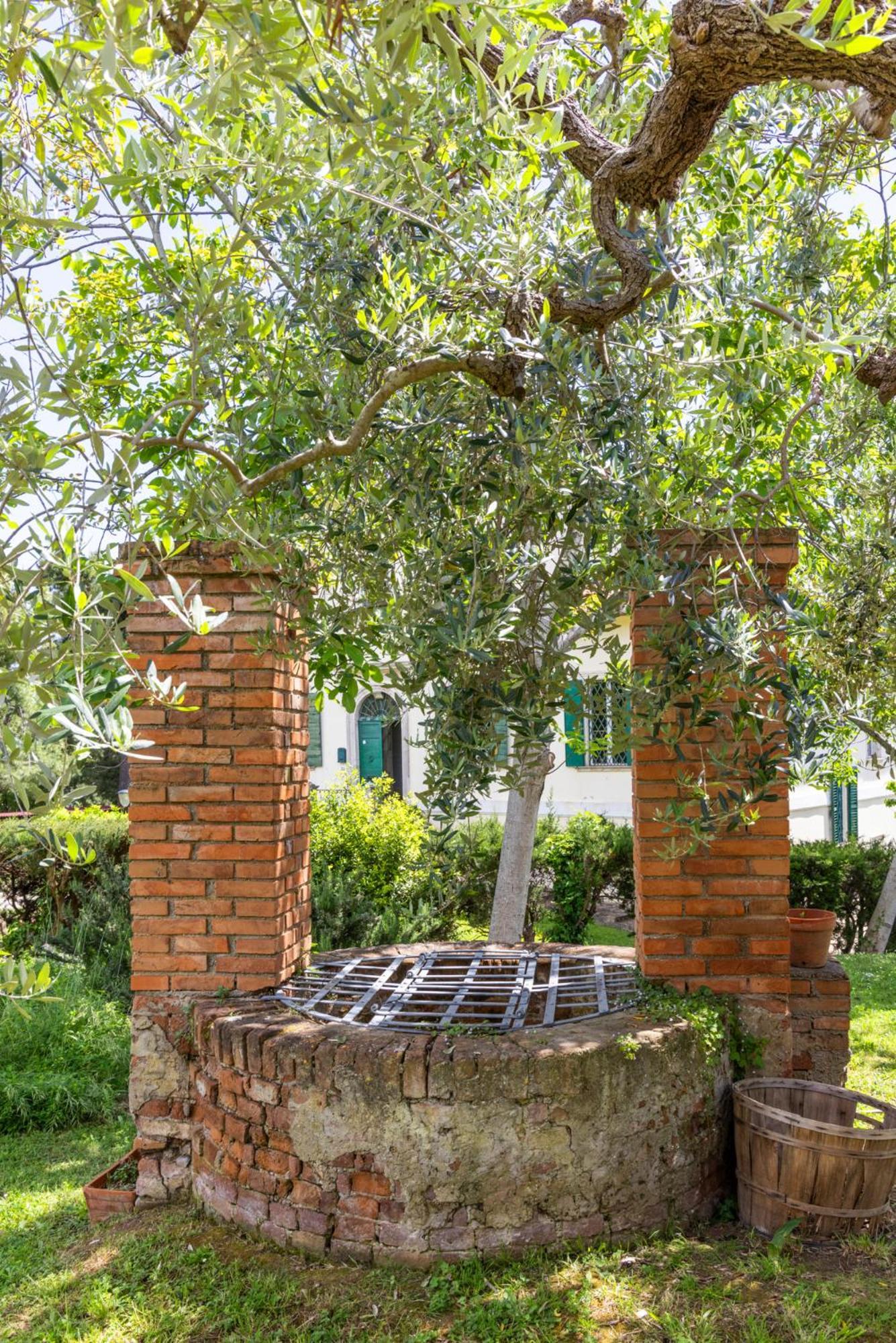B&B In An 1800S Frescoed Villa With Panoramic Solarium And Historic Park - Villa Mastrangelo Colli del Tronto Exterior photo